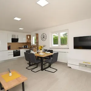 Sofia Apartment Martinšćica